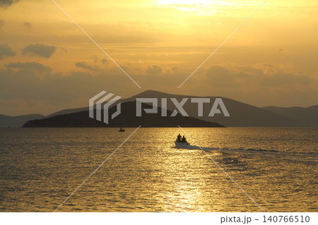 Seaside town of Turgutreis and spectacular sunsets 140766510