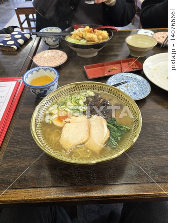 澄んだスープが美しい「かくまさ」の神ラーメン 宇佐市ランチ 140766661