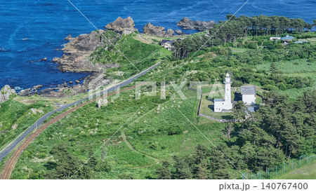 空撮「青森県」初夏の葦毛崎(種差海岸)をドローンで撮影 空撮「青森県」初夏の葦毛崎(種差海岸)をドローンで撮影 140767400