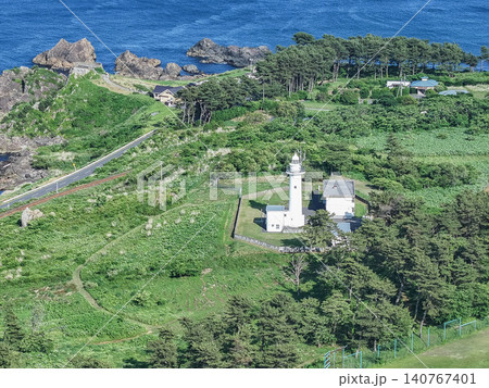 空撮「青森県」初夏の葦毛崎(種差海岸)をドローンで撮影 空撮「青森県」初夏の葦毛崎(種差海岸)をドローンで撮影 140767401