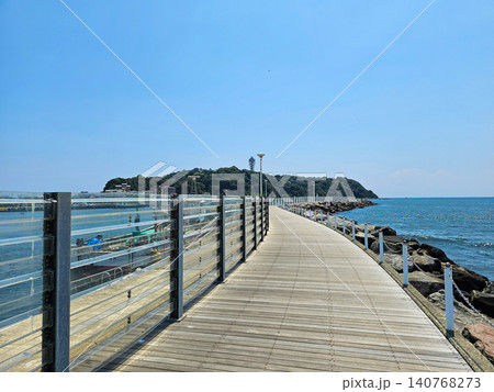 江ノ島の橋と海 江ノ島の橋と海 140768273