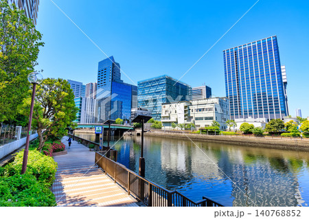 東京 港区港南の都市風景 高浜運河遊歩道 東京 港区港南の都市風景 高浜運河遊歩道 140768852