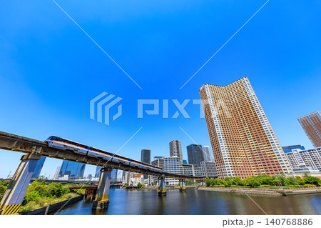 東京 港区芝浦の都市風景 五色橋から見た東京モノレール 東京 港区芝浦の都市風景 五色橋から見た東京モノレール 140768886
