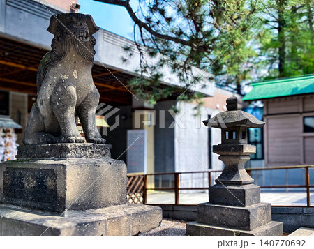 白石神社 狛犬と灯籠 札幌市白石区 新緑 白石神社 狛犬と灯籠 札幌市白石区 新緑 140770692