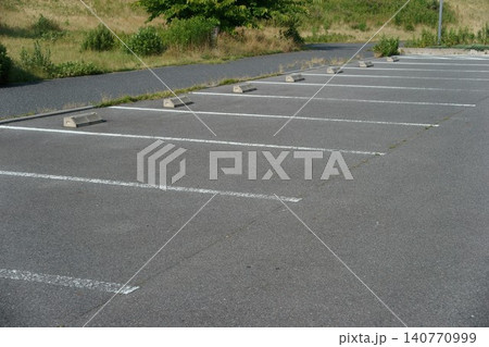 公園の駐車場 公園の駐車場 140770999