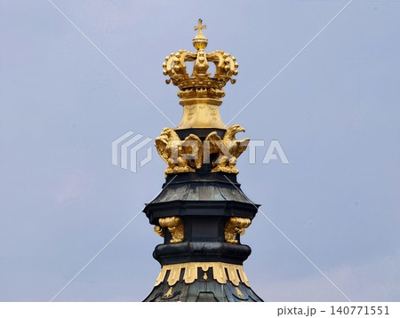 Elaborate gilded turret decoration exemplifying regal sophistication and artistic craftsmanship Elaborate gilded turret decoration exemplifying regal sophistication and artistic craftsmanship 140771551