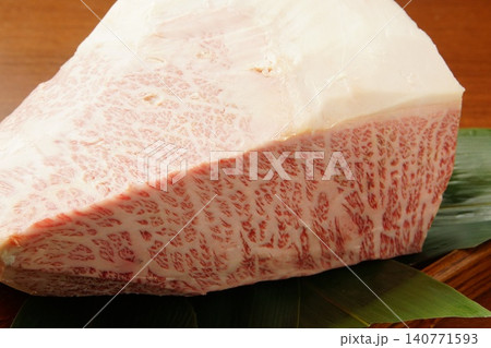 和牛ブロック肉 140771593