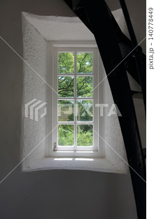 四国村ミウゼアム 大久野島灯台内部（1893年建設、翌年初点灯、1992年役目を終える） 140778449