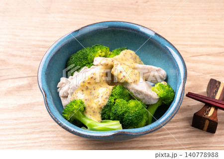 鶏ささみのハニーマスタードマヨネーズがけ 鶏ささみのハニーマスタードマヨネーズがけ 140778988