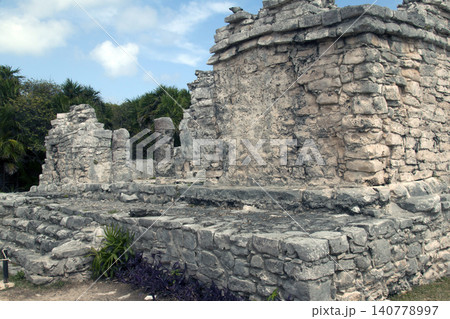 Tulum mayan ruins archaeological site ancient civilization exploring culture 140778997