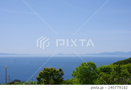 兵庫県南あわじ市 うずの丘から香川県小豆島・五剣山方面を望む 兵庫県南あわじ市 うずの丘から香川県小豆島・五剣山方面を望む 140779182