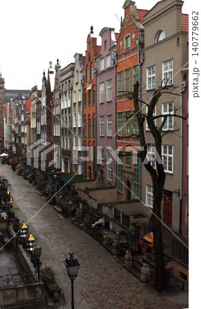Old town square buildings in the market square Gdansk, Poland three archways Old town square buildings in the market square Gdansk, Poland three archways 140779662