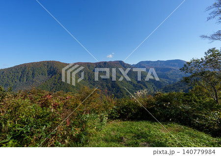 251024秋山郷前倉トドの展望台 140779984