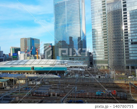 初夏のJR東京駅八重洲口 初夏のJR東京駅八重洲口 140780755