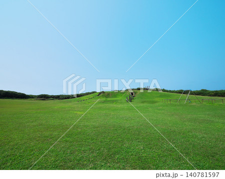 沖縄県宮古島 東平安名崎の広場 沖縄県宮古島 東平安名崎の広場 140781597