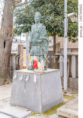大阪市阿倍野区 安倍晴明神社 安倍晴明像(陰陽師・安倍晴明生誕の伝承地)阿倍王子神社の末社として復興 大阪市阿倍野区 安倍晴明神社 安倍晴明像(陰陽師・安倍晴明生誕の伝承地)阿倍王子神社の末社として復興 140784002