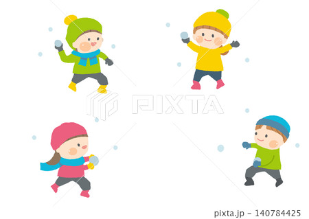 雪合戦をするかわいい子どもたち 140784425