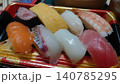 スーパーのパック寿司 140785295