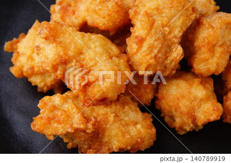 鶏の唐揚げ 鶏の唐揚げ 140789919
