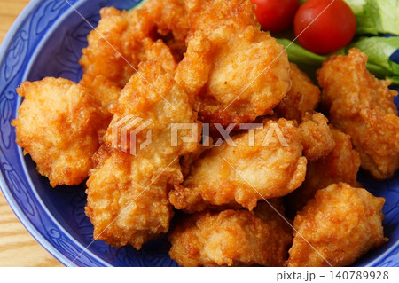 鶏の唐揚げ 鶏の唐揚げ 140789928