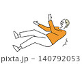 こけて腰を強打する女性 140792053