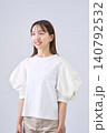 笑顔の日本人女性のスタジオポートレート 笑顔の日本人女性のスタジオポートレート 140792532