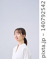 笑顔の日本人女性のスタジオポートレート 笑顔の日本人女性のスタジオポートレート 140792542