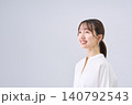 笑顔の日本人女性のスタジオポートレート 笑顔の日本人女性のスタジオポートレート 140792543