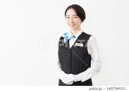 制服を着たアテンダントの女性 旅行イメージ 制服を着たアテンダントの女性 旅行イメージ 140794032