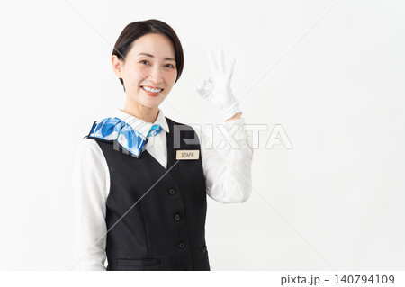 制服を着たアテンダントの女性 旅行イメージ 制服を着たアテンダントの女性 旅行イメージ 140794109