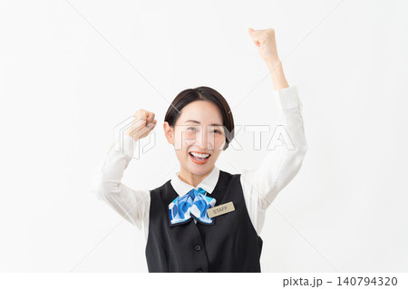 制服を着た受付係の女性　ジョブイメージ 140794320