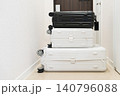 国内海外旅行に利用するスーツケース 140796088