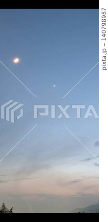 月　金星　木星 140798987