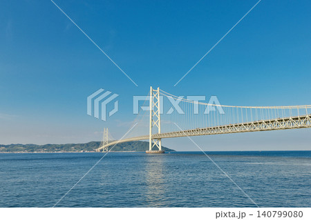 【明石海峡大橋】 撮影場所:舞子公園 兵庫県神戸市垂水区東舞子町 【明石海峡大橋】 撮影場所:舞子公園 兵庫県神戸市垂水区東舞子町 140799080