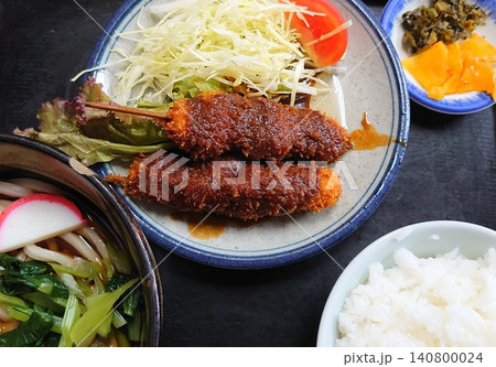 串カツとご飯の定食メニュー 140800024