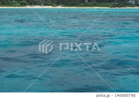 座間味島、透明な海　夏風景 140800798