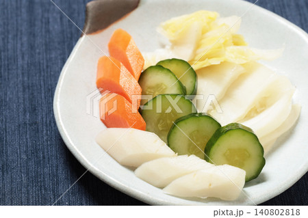 野菜の漬物 140802818