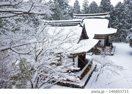 神護寺　雪景色 140803715