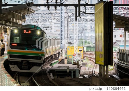 【東海道線】新橋駅を通過する回送列車 【東海道線】新橋駅を通過する回送列車 140804461