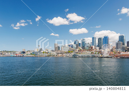 Bright and sunny panoramic view of Seattle skyline from the water Bright and sunny panoramic view of Seattle skyline from the water 140804811