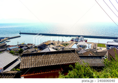 【香川】夏の男木島 高台から見下ろす島内の景色 【香川】夏の男木島 高台から見下ろす島内の景色 140806040