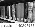 閉架の古い本 140807955