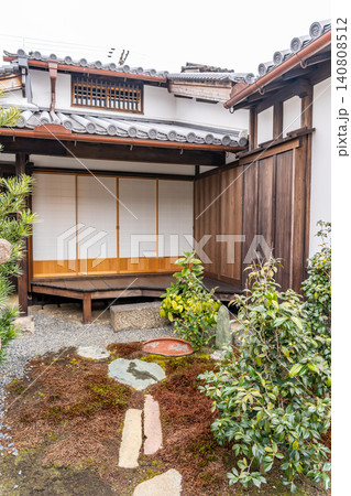 堺環濠都市 北部エリア 鉄炮鍛冶屋敷(堺市立町家歴史館 井上関右衛門家住宅)有形文化財 堺環濠都市 北部エリア 鉄炮鍛冶屋敷(堺市立町家歴史館 井上関右衛門家住宅)有形文化財 140808512