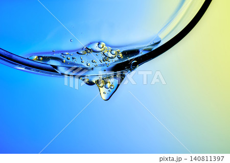 Advanced biotech serum droplet forming with bubbles 140811397
