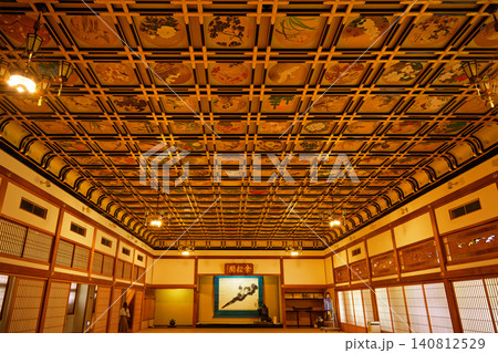 永平寺の傘松閣 花鳥画 天井画 天井絵 永平寺の傘松閣 花鳥画 天井画 天井絵 140812529