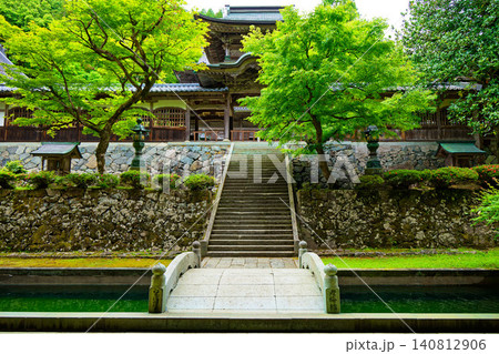永平寺 山門より中雀門 仏殿方面を望む 永平寺 山門より中雀門 仏殿方面を望む 140812906
