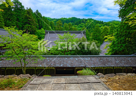 永平寺　法堂より一文字廊、仏殿方面を望む 140813041