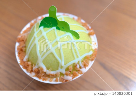 カフェメニューやスイーツ紹介に使えるメロン風デザート写真素材 カフェメニューやスイーツ紹介に使えるメロン風デザート写真素材 140820301