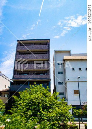 【京都風景】堀川通りの空とビル群(堀川丸太町から堀川今出川まで) 【京都風景】堀川通りの空とビル群(堀川丸太町から堀川今出川まで) 140821241