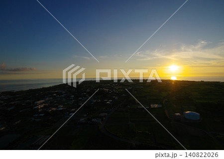 タッチュンからの夕焼けと村 タッチュンからの夕焼けと村 140822026